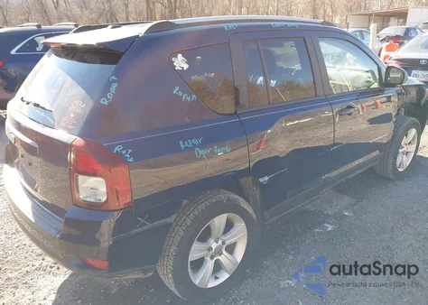 2017 Jeep Compass Sport 4X4 z USA, uszkodzony, nr VIN 1C4NJDBB8HD142917